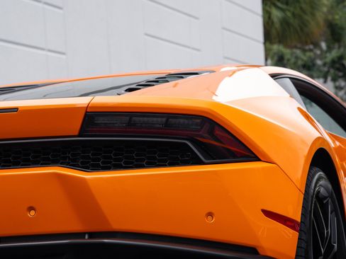 Used 2016 Lamborghini Huracan LP 610-4 AWD/4WD image 19