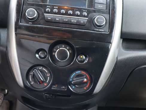 Used 2015 Nissan Versa Note SV image 10