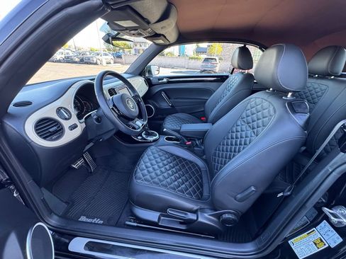 Used 2019 Volkswagen Beetle 2.0T Final Edition SEL image 2