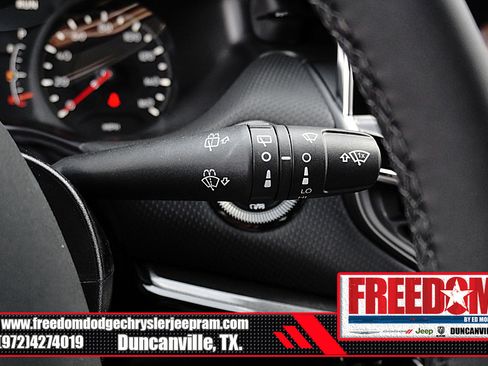 New 2026 Jeep Compass Latitude image 32