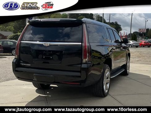 Used 2019 Cadillac Escalade ESV Premium Luxury AWD/4WD image 7
