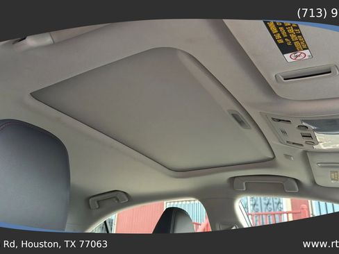 Used 2019 Lexus IS 300 w/ Navigation Package image 39