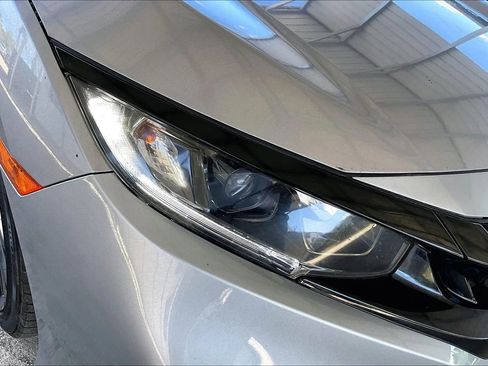 Used 2019 Honda Civic Sport image 28