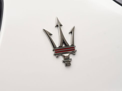 New 2025 Maserati Grecale Trofeo image 21