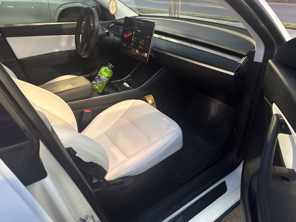 Used 2020 Tesla Model Y Performance AWD/4WD image 3