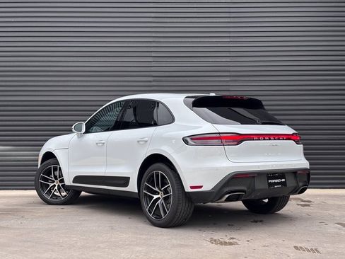 Certified 2026 Porsche Macan image 3