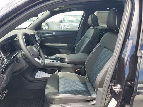 New 2026 Volkswagen Atlas Cross Sport SEL Premium R-Line AWD/4WD image 11