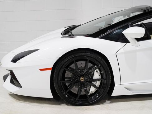 Used 2014 Lamborghini Aventador LP 700-4 image 34