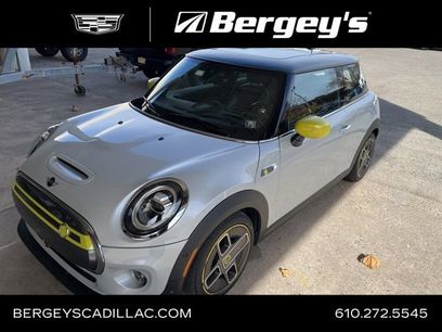 Used 2021 MINI Cooper SE w/ 8.8" Touchscreen Nav Package
