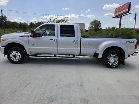 Used 2016 Ford F350 Lariat w/ Lariat Ultimate Package AWD/4WD image 9