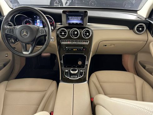 Used 2019 Mercedes-Benz GLC 300 image 8