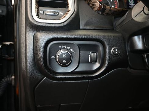 New 2026 RAM 2500 Big Horn AWD/4WD image 12