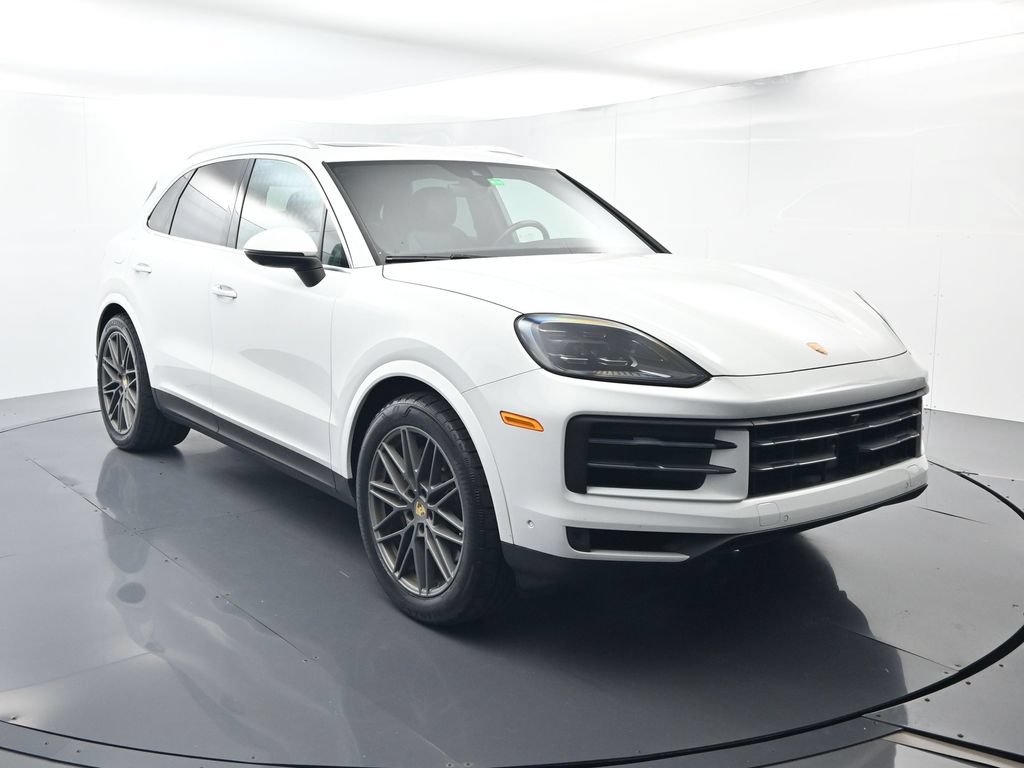 Certified 2024 Porsche Cayenne AWD/4WD image 17