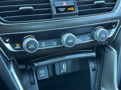 Used 2019 Honda Accord EX image 19