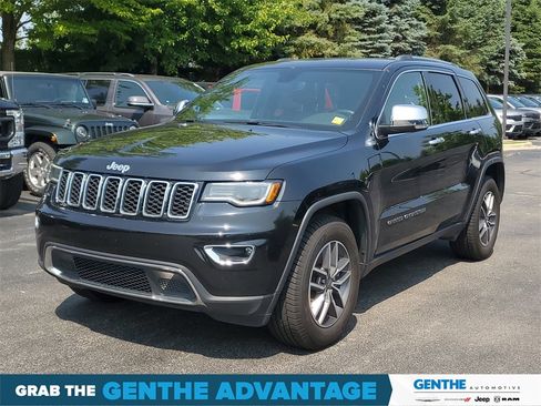 Used 2019 Jeep Grand Cherokee Limited w/ Luxury Group II image 2