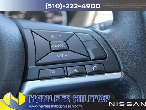 Used 2025 Nissan Altima 2.5 SV FWD image 28