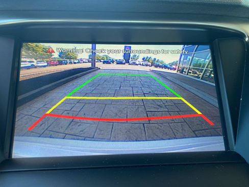 Used 2014 Hyundai Azera Limited w/ Option Group 02 FWD image 29