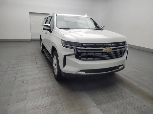 Used 2021 Chevrolet Suburban Premier w/ Premium Package image 13