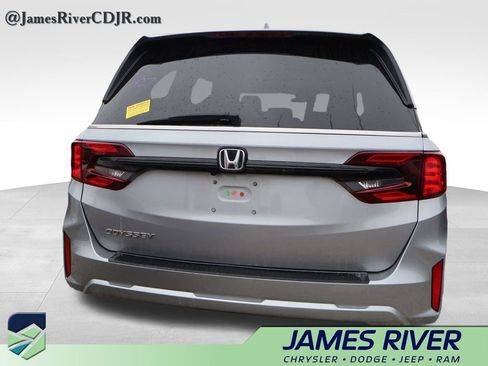 Used 2025 Honda Odyssey EX-L image 14