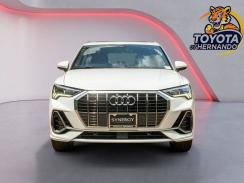 Used 2025 Audi Q3 2.0T Premium AWD/4WD image 2