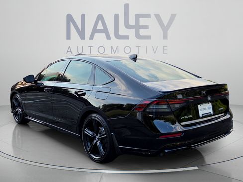 Used 2025 Honda Accord Sport image 3