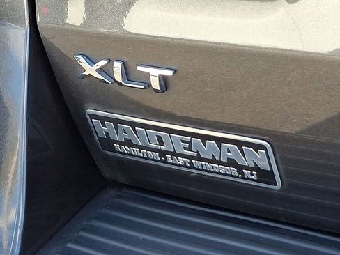 Used 2021 Ford Expedition XLT image 29