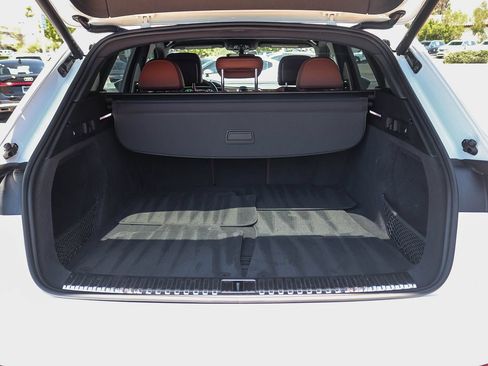 Certified 2024 Audi Q8 e-tron Premium Plus AWD/4WD image 28