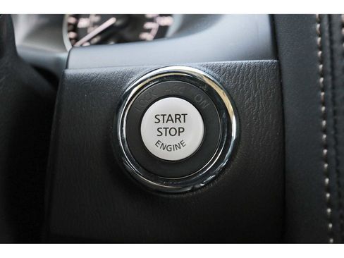 Used 2024 Nissan Armada Platinum w/ Captain's Chairs Package image 28