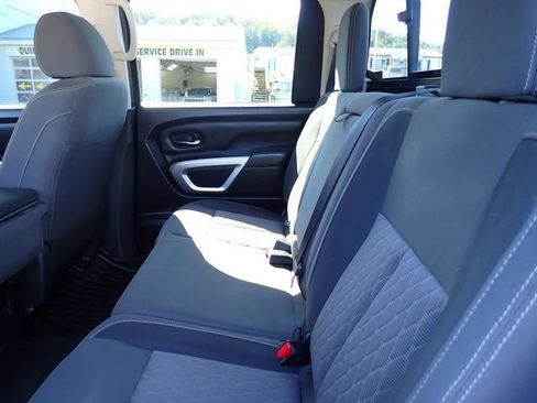 Used 2024 Nissan Titan SV AWD/4WD image 16