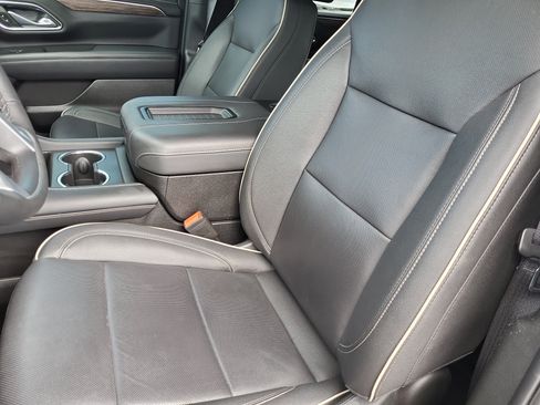 Used 2023 Chevrolet Tahoe Premier AWD/4WD image 13