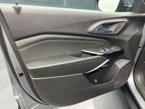 Used 2024 Chevrolet Trax ACTIV w/ Sunroof Package image 11