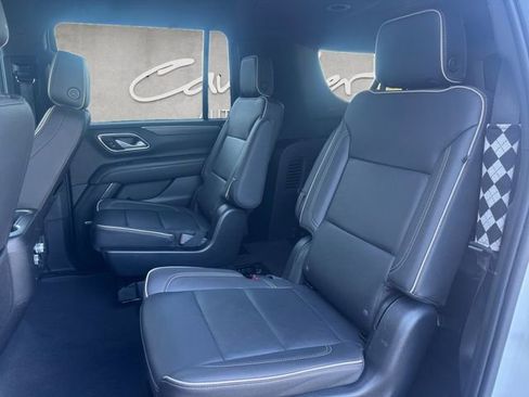 Certified 2022 GMC Yukon XL SLT w/ SLT Luxury Package image 22