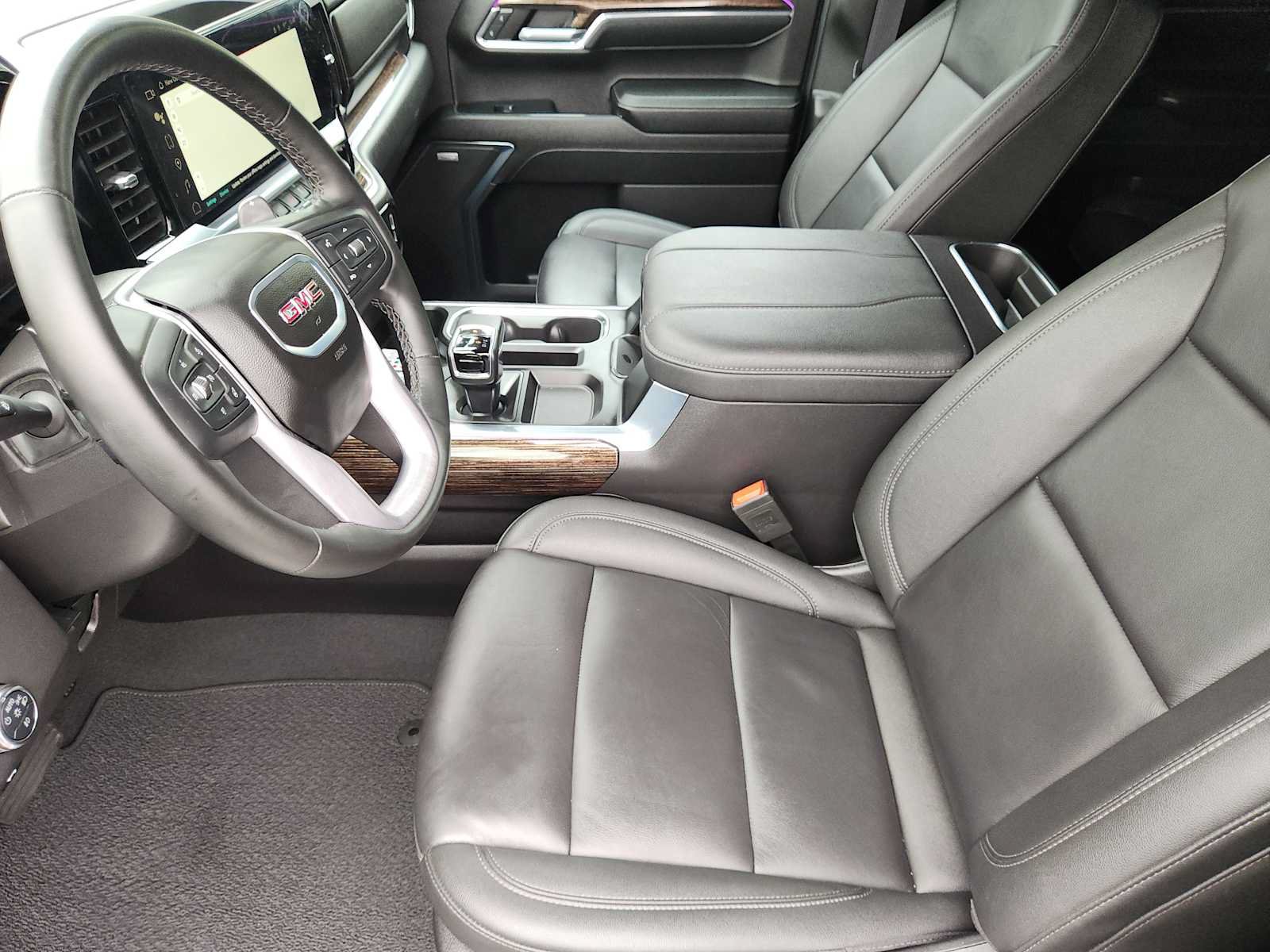 Used 2024 GMC Sierra 1500 Elevation w/ Elevation Premium Package AWD/4WD image 14