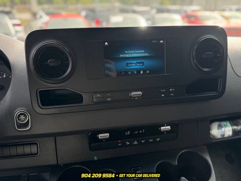 Used 2020 Mercedes-Benz Sprinter 3500 image 12