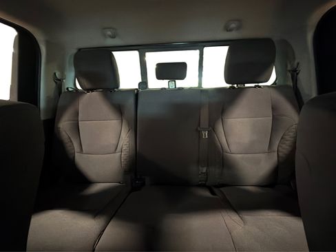 Used 2022 Toyota Tundra SR5 AWD/4WD image 40
