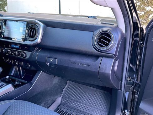 Used 2023 Toyota Tacoma 4x4 Double Cab image 18