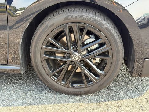 Used 2026 Toyota Camry SE FWD image 13