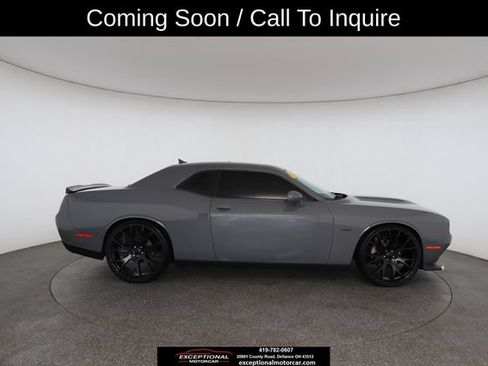 Used 2019 Dodge Challenger R/T w/ Blacktop Package RWD image 23