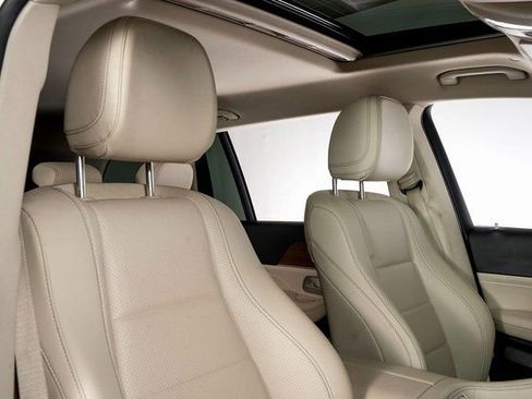 Used 2022 Mercedes-Benz GLS 450 4MATIC image 52