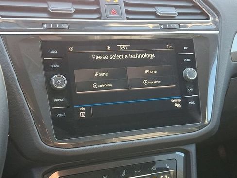 Used 2022 Volkswagen Tiguan SE FWD image 16