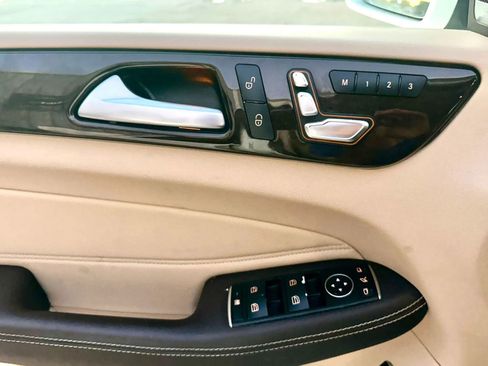 Used 2018 Mercedes-Benz GLE 350 image 35