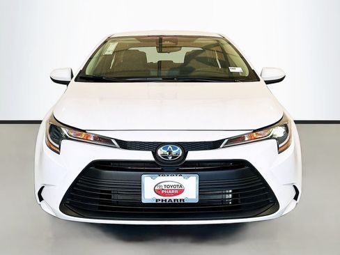 New 2026 Toyota Corolla LE FWD image 2