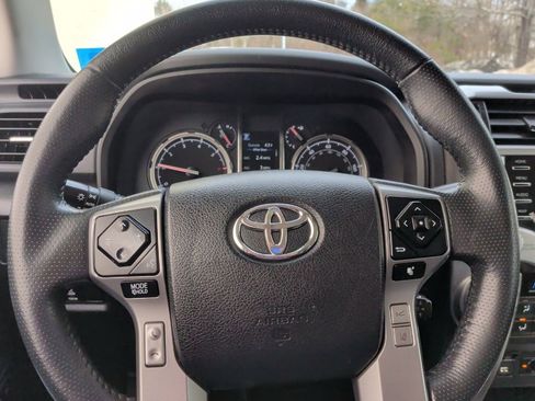 Used 2020 Toyota 4Runner Limited image 19