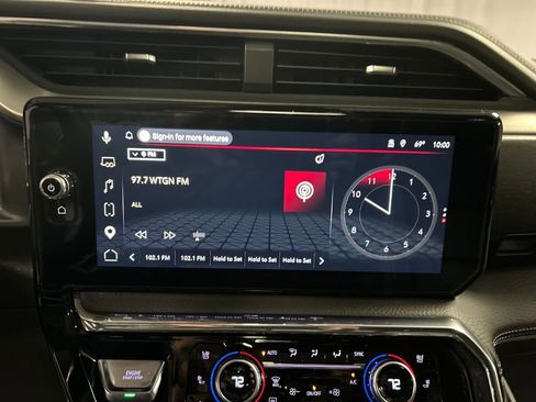 Used 2024 GMC Sierra 1500 Denali w/ Technology Package AWD/4WD image 17
