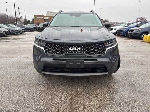 Certified 2022 Kia Sorento S image 2
