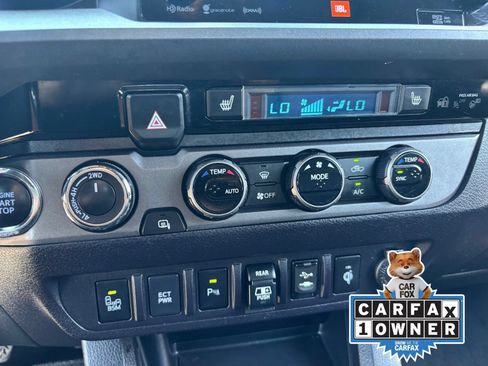 Used 2018 Toyota Tacoma TRD Off-Road AWD/4WD image 25