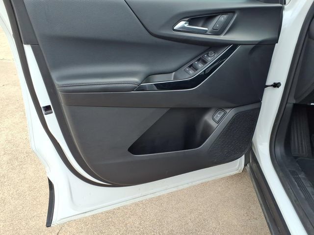 Used 2025 Chevrolet Equinox LT w/ Convenience Package II FWD image 10