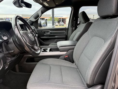 Used 2021 RAM 1500 Big Horn RWD image 24