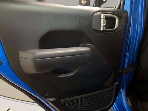 Used 2024 Jeep Wrangler Unlimited image 82