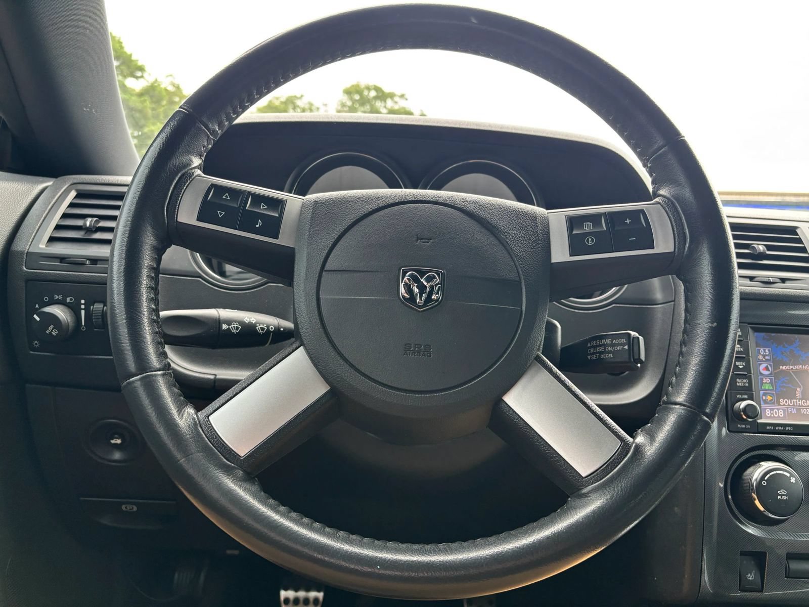 Used 2009 Dodge Challenger R/T RWD image 33